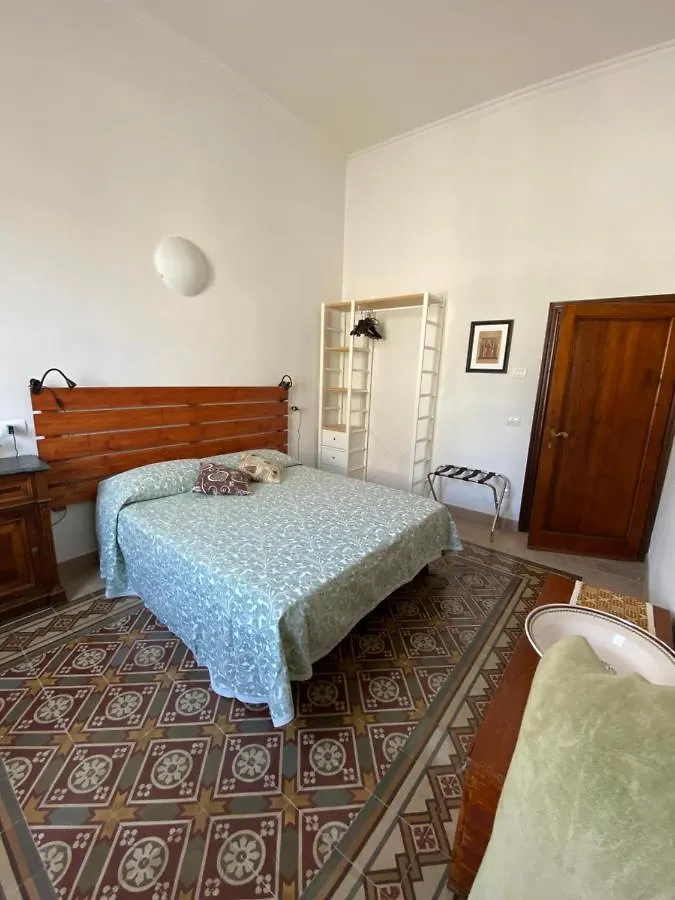 Adrihome Florence 0*,